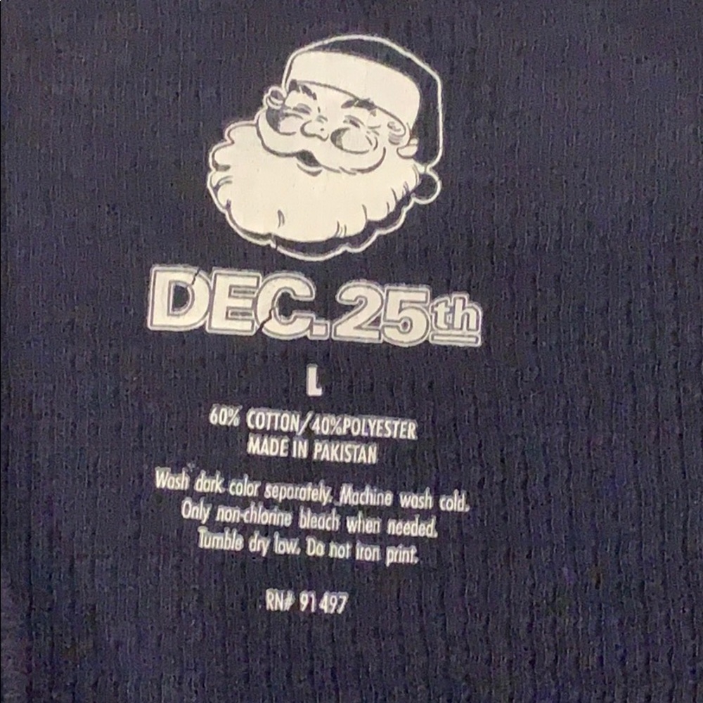 Dec. 25th Gingerbread Man Star Wars Christmas tee - Picture 4 of 4